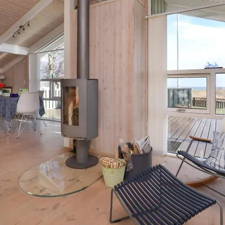 6 Person Holiday In 4* פרדריקשבן