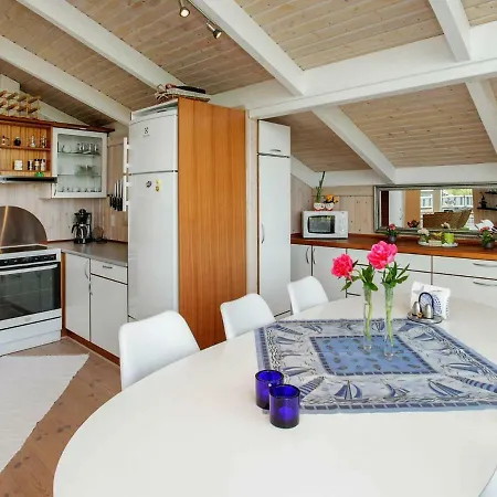 6 Person Holiday In Ferienhaus